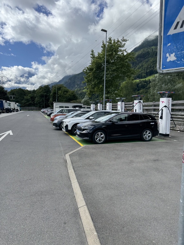 Afbeeldingslocatie: https://tweakers.net/i/h63kwoqBRdks9fR9XwupiOA5LIg=/x800/filters:strip_icc():strip_exif()/f/image/KZKA5VmUBctGojolo1phvkUR.jpg?f=fotoalbum_large