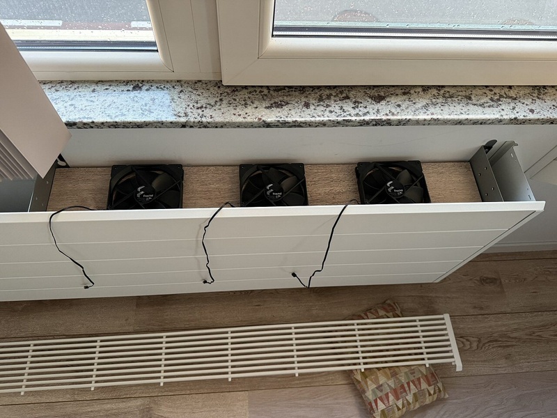Afbeeldingslocatie: https://tweakers.net/i/h8KvGjUkXv7bNbxuQWgnEPEgACs=/800x/filters:strip_icc():strip_exif()/f/image/HpKKR2S4cy5ZuhMA5FUysABx.jpg?f=fotoalbum_large