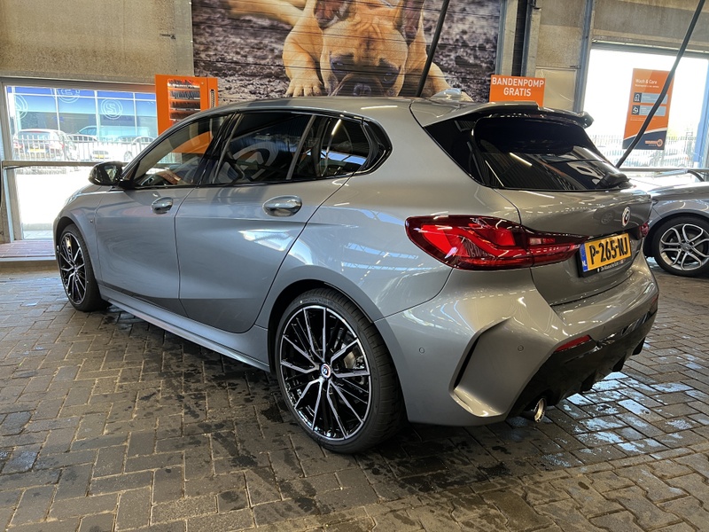 Afbeeldingslocatie: https://tweakers.net/i/h9q0A9yPtJboXS5nsZGUBFh63yM=/800x/filters:strip_icc():strip_exif()/f/image/IN92cgPAOwncfs4bdA0uAfn3.jpg?f=fotoalbum_large