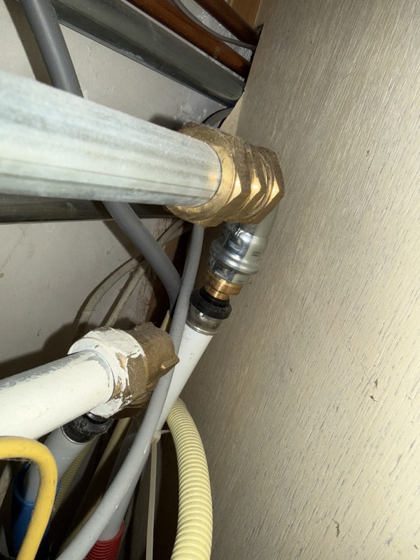 Afbeeldingslocatie: https://tweakers.net/i/hJesBZTnkZAsEP4TT6cFlTo4WHA=/x800/filters:strip_icc():strip_exif()/f/image/6KznIKwGCLh5wXBEdpbObbbr.jpg?f=fotoalbum_large