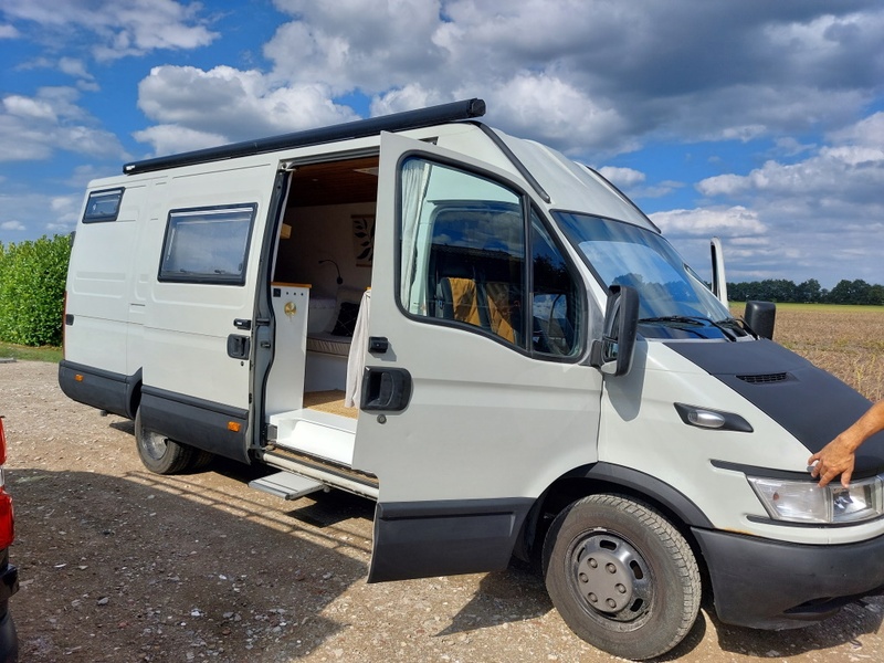 Afbeeldingslocatie: https://tweakers.net/i/hJfDPKJGO2WNYlW4KB_8NaeQFsE=/800x/filters:strip_icc():strip_exif()/f/image/DQ1NE5HRmOZzTKUOjIvMstxO.jpg?f=fotoalbum_large