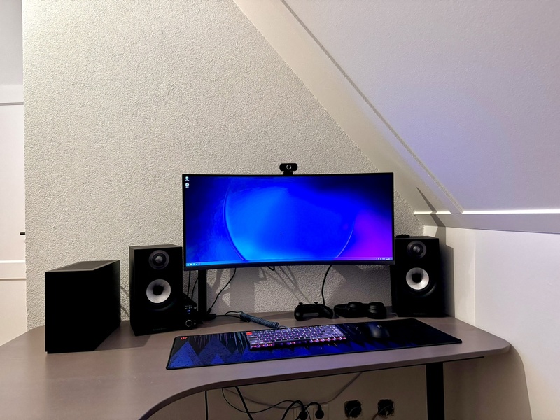 Afbeeldingslocatie: https://tweakers.net/i/hO9lkMx95d0tm8AnRwxk2x1HgV0=/800x/filters:strip_icc():strip_exif()/f/image/jyvmwteybGUgAfdtrR0qNosq.jpg?f=fotoalbum_large