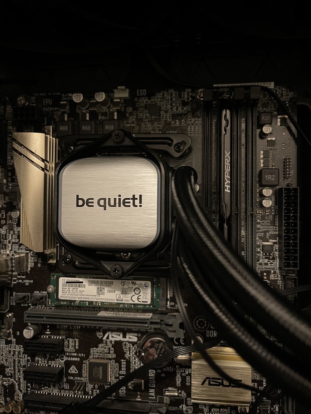https://tweakers.net/i/hPzRkUrDxEBzZIaJ2Q1es1tP0jI=/620x/filters:strip_icc():strip_exif()/m/57378/1LcjGn3tyOIHbvwnbeSTOxYJqn1piWfm8wfRdTeomL8QIdlhyz.jpeg?f=620xauto