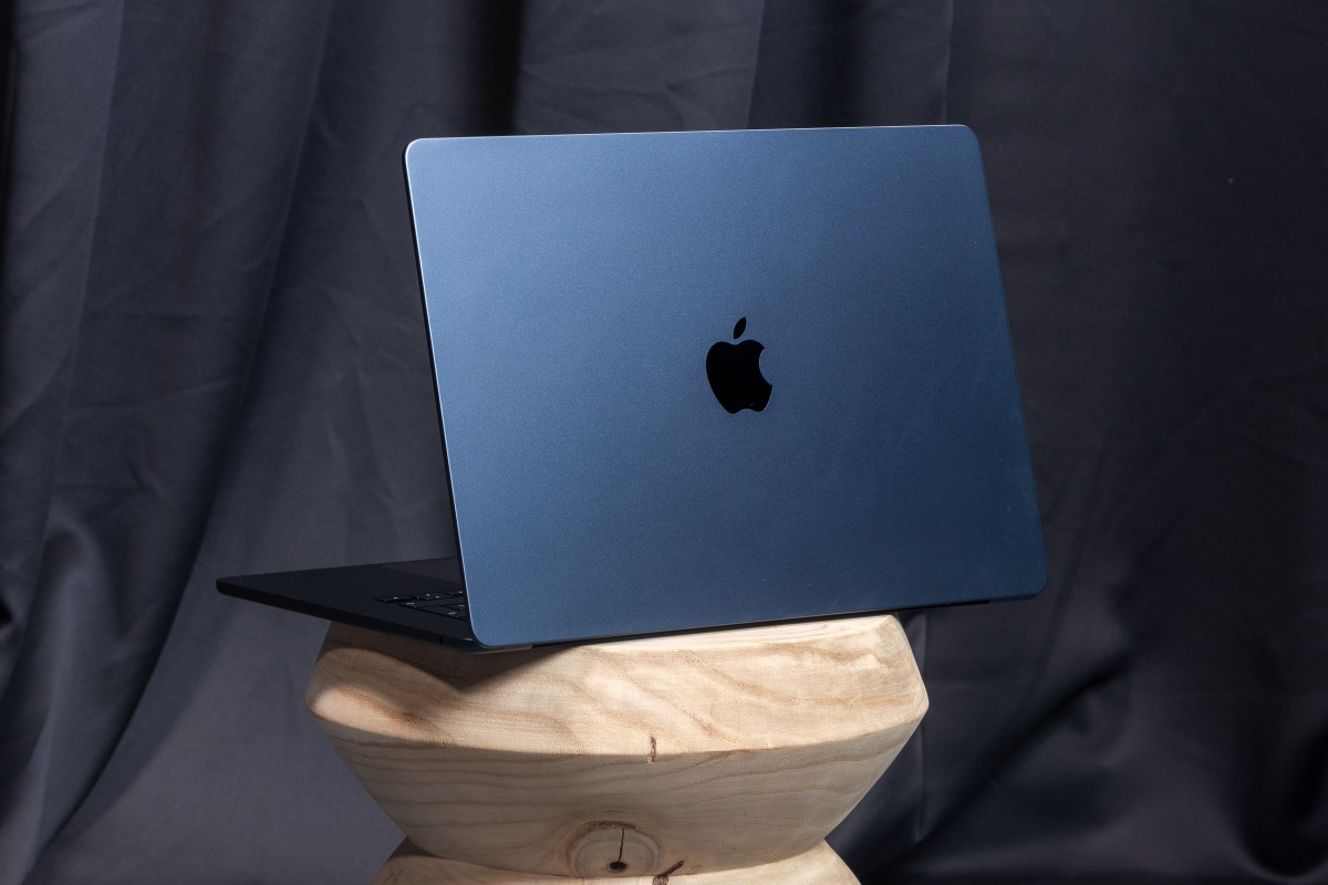 Apple MacBook Air M3 Review - Tweakers