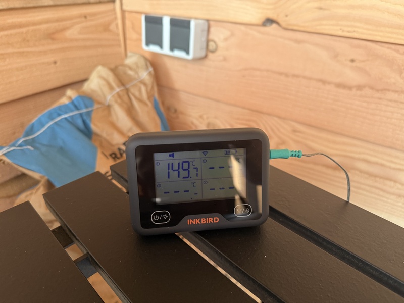 Afbeeldingslocatie: https://tweakers.net/i/hS4ByHwtXpxbz-c32CzdfFGTvqM=/800x/filters:strip_icc():strip_exif()/f/image/UuYZvPQFiwHrcq9y1L78INHD.jpg?f=fotoalbum_large