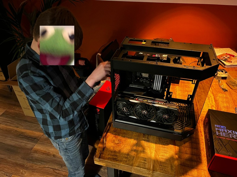 Afbeeldingslocatie: https://tweakers.net/i/hU6bAulU-tTJxsWNatRX22Ugh3E=/800x/filters:strip_icc():strip_exif()/f/image/gQtzUmAeS7JEWwF8iGrEy07R.jpg?f=fotoalbum_large