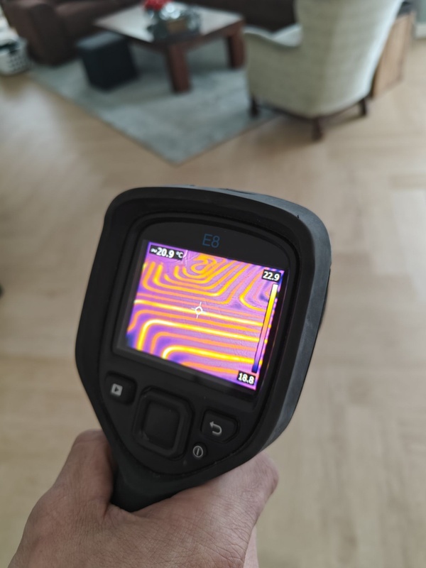 Afbeeldingslocatie: https://tweakers.net/i/hXTdwdML2D7SgjR3E1sNTfMRGJ4=/x800/filters:strip_icc():strip_exif()/f/image/C78qUdamjKG6ZXqLnCAv5RCz.jpg?f=fotoalbum_large