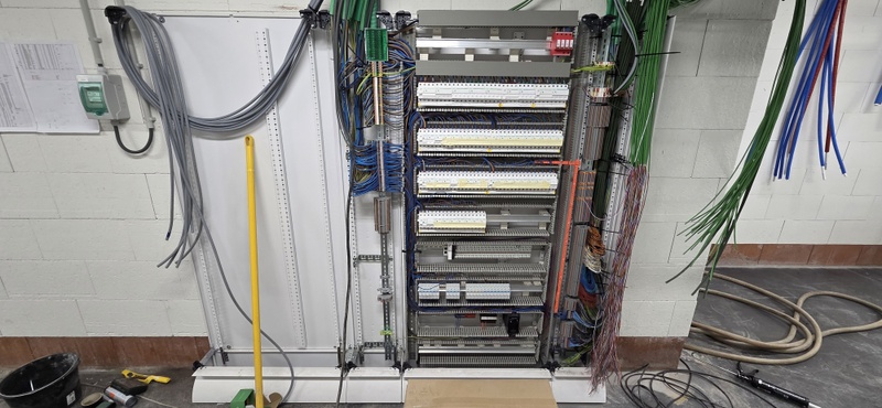 Afbeeldingslocatie: https://tweakers.net/i/hYYYH_fphd_pTZE3XFZtrxf0sf4=/800x/filters:strip_icc():strip_exif()/f/image/YGCCHzB9b1pTFUH6PUMxqLog.jpg?f=fotoalbum_large