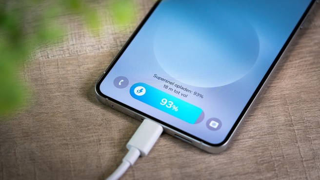 Samsung S25 Edge: opladen