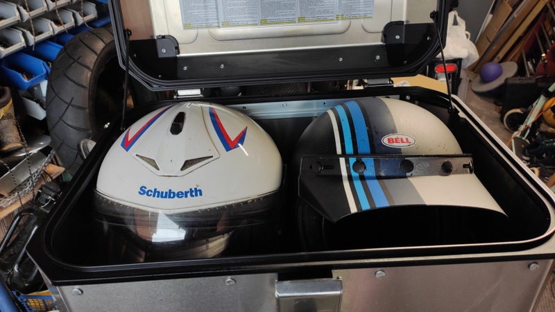 Afbeeldingslocatie: https://tweakers.net/i/harK7zw-yfu6sgxeru5HAPZMi-E=/800x/filters:strip_icc():strip_exif()/f/image/O9gBq44yJqtHI1ggiYaMovsl.jpg?f=fotoalbum_large