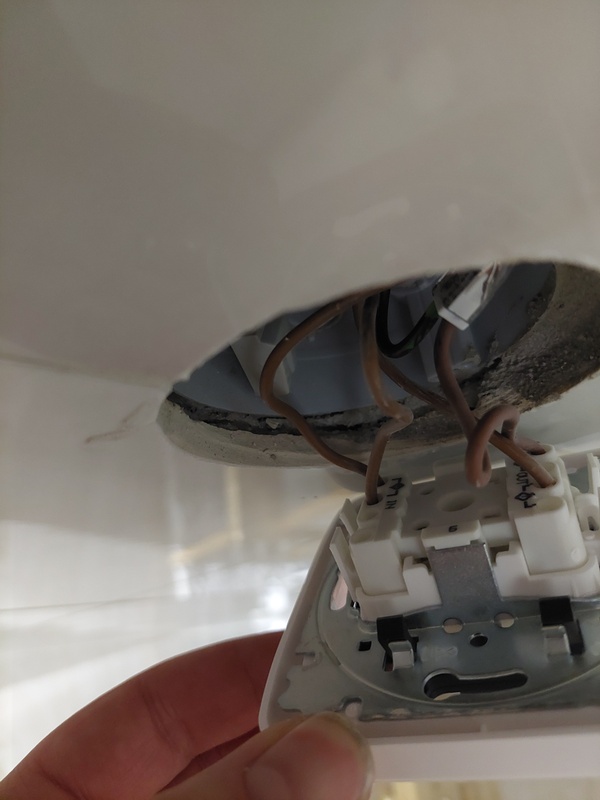 Afbeeldingslocatie: https://tweakers.net/i/hb_GC0dDoMcZhJDBi5Zt6XMbSlg=/x800/filters:strip_icc():strip_exif()/f/image/dIiBlcdmf27c8g5ffDphD2aL.jpg?f=fotoalbum_large