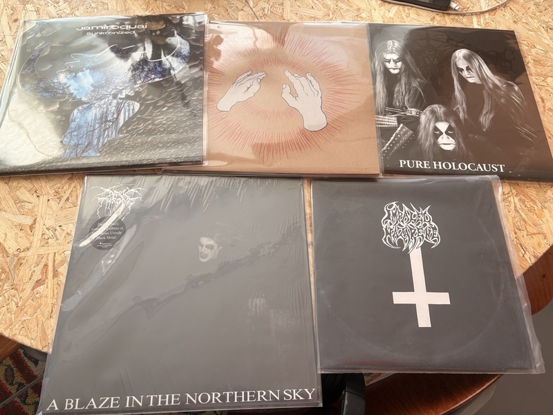 Afbeeldingslocatie: https://tweakers.net/i/hcwZEwRIrnDCYpFZl6xjOU3Lcts=/800x/filters:strip_icc():strip_exif()/f/image/irFVNqrGf5Y9kkXwrhlytvkM.jpg?f=fotoalbum_large