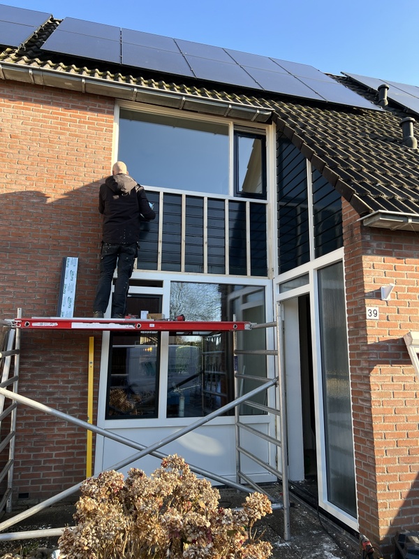 Afbeeldingslocatie: https://tweakers.net/i/hdpqZUYfS7S1JRBDCi7gIuTsEoY=/x800/filters:strip_icc():strip_exif()/f/image/vTKmNudXE2NQvEK2628Qj5Pi.jpg?f=fotoalbum_large