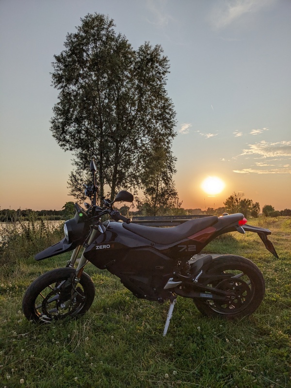 Afbeeldingslocatie: https://tweakers.net/i/hkFfLXN7a9jY7nwRj06vFAMFcg4=/x800/filters:strip_icc():strip_exif()/f/image/A1mdM1Ui1czMd53EZLa9TqNF.jpg?f=fotoalbum_large