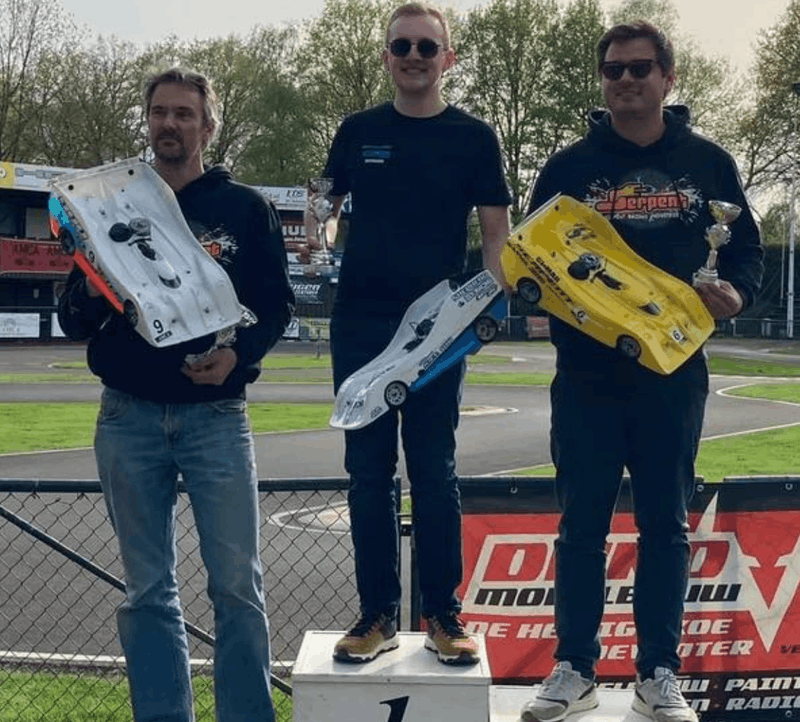 Afbeeldingslocatie: https://tweakers.net/i/htV0buvto-2PuvaHER9BPRE97KU=/800x/filters:strip_exif()/f/image/XxVn0wvJmVezwhLr0WaQTx8f.png?f=fotoalbum_large