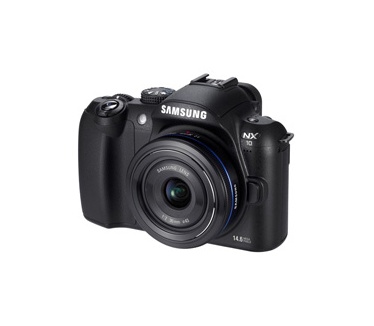 Samsung NX10 + 18-55mm f3.5-5.6 O.I.S. Zwart