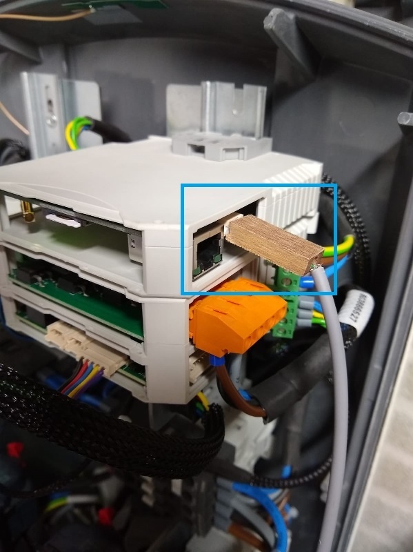 Afbeeldingslocatie: https://tweakers.net/i/hyae9PJCRYkSuZ0MYmlI7znaCY4=/fit-in/4920x3264/filters:max_bytes(3145728):no_upscale():strip_icc():strip_exif()/f/image/ehxpke2c1BBFtkEObAndXeP4.jpg?f=user_large