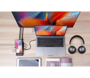 Hyper Drive 7.5W Wireless Charger USB-C Hub