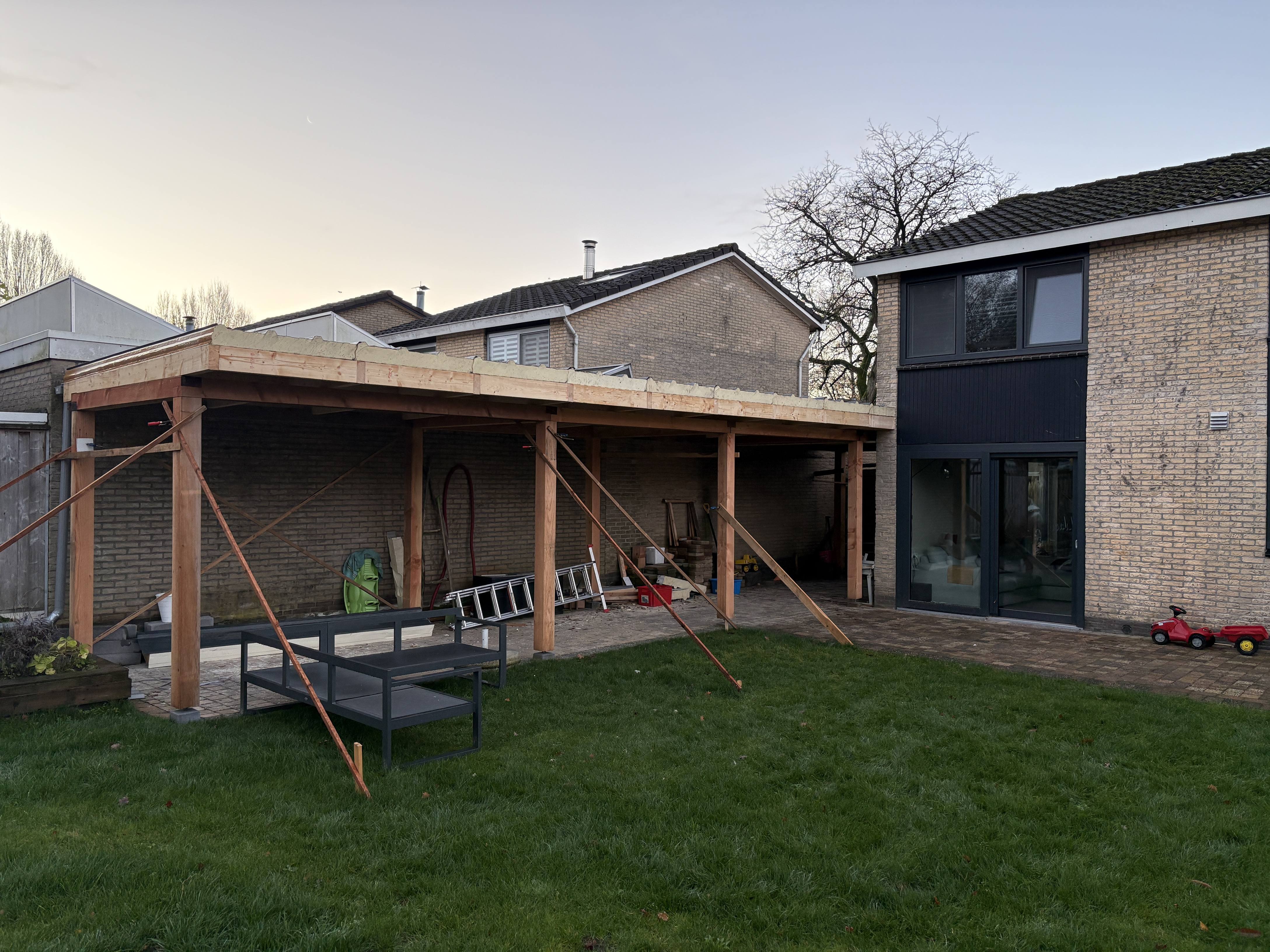 Afbeeldingslocatie: https://tweakers.net/i/i8qFQ7UhsWpYwjNrT06RiReUJ50=/fit-in/4920x3264/filters:max_bytes(3145728):no_upscale():strip_icc():strip_exif()/f/image/VlgudyWTo02151Z8foGdeBbA.jpg?f=user_large