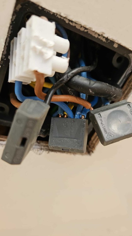 Afbeeldingslocatie: https://tweakers.net/i/iBK0NBuRYvtEjRThEov7XNjPjtE=/x800/filters:strip_icc():strip_exif()/f/image/RSurg1Ato8WoOPPPUqg1M8UH.jpg?f=fotoalbum_large