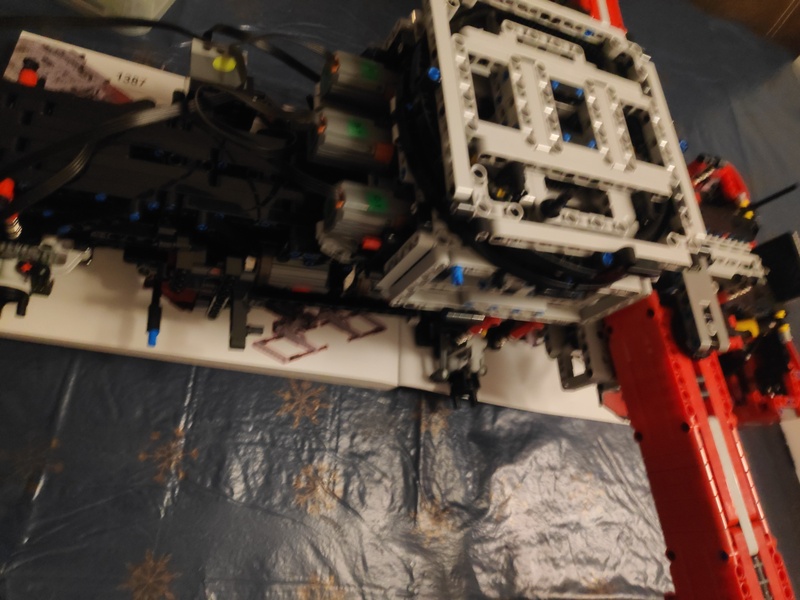 Afbeeldingslocatie: https://tweakers.net/i/iEQXS0xZP7TNGM4TXKPwvhYEqho=/800x/filters:strip_icc():strip_exif()/f/image/AdRd67DYtRS9QmfX2KY7dDL8.jpg?f=fotoalbum_large