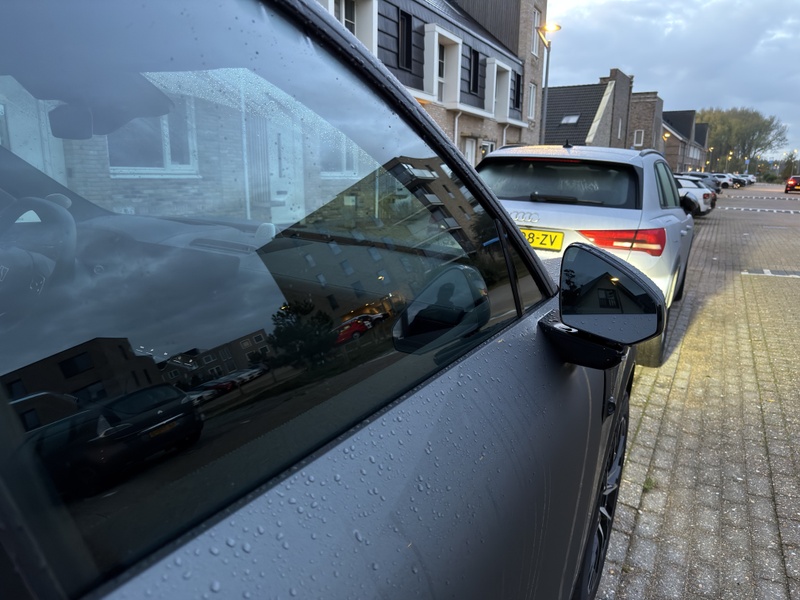 Afbeeldingslocatie: https://tweakers.net/i/iEnDrzmTy9aSYKcV_3tSbaTWSDI=/800x/filters:strip_icc():strip_exif()/f/image/R5yB58QDI7kIVog4E381xoPW.jpg?f=fotoalbum_large