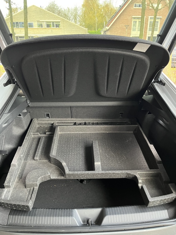 Afbeeldingslocatie: https://tweakers.net/i/iFFEuXTkI9ia6fD_YL0FkswUhPA=/x800/filters:strip_icc():strip_exif()/f/image/4HdKwTyQbgzbcAA5v1jBxCkE.jpg?f=fotoalbum_large