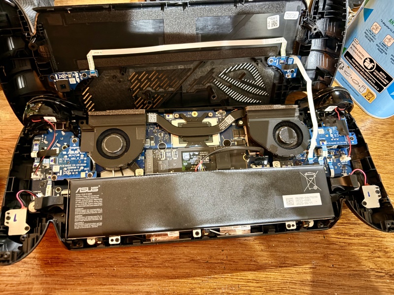 Afbeeldingslocatie: https://tweakers.net/i/iLPKGYcn2kS7xJdgaEORdlNPxw0=/800x/filters:strip_icc():strip_exif()/f/image/j3ML6ySUVgZlblnB5e8Oaaem.jpg?f=fotoalbum_large