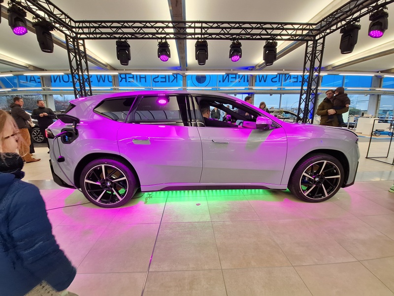 Afbeeldingslocatie: https://tweakers.net/i/iPOlqKdyXUinEQ1JWIdnKzxwQW8=/800x/filters:strip_icc():strip_exif()/f/image/mrOu82GE8pUEVM5CJmDPzuNj.jpg?f=fotoalbum_large