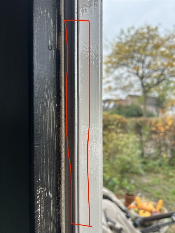 Afbeeldingslocatie: https://tweakers.net/i/iRrjxzcllWTWo0D7qcEDc0f-yBs=/x800/filters:strip_icc():strip_exif()/f/image/1E8rXZo2HPDAIKv75SjmpLvt.jpg?f=fotoalbum_large