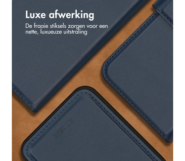Accezz Premium Leather 2 in 1 Wallet Bookcase Samsung Galaxy S22 - Donkerblauw