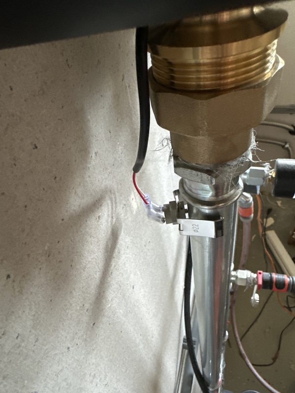 Afbeeldingslocatie: https://tweakers.net/i/iV2BlhirsddA6RH96ABy5hga_0c=/x800/filters:strip_icc():strip_exif()/f/image/iEKuEUTpVdAZakrwiaGhL55k.jpg?f=fotoalbum_large