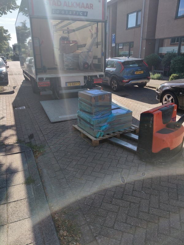 Afbeeldingslocatie: https://tweakers.net/i/iWhk7SkrqoEfpSYUOUB9rDUBGro=/x800/filters:strip_icc():strip_exif()/f/image/0IJbN1V8fiorn3yyzwwMdbNc.jpg?f=fotoalbum_large