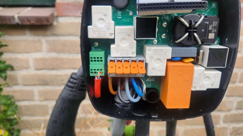 Afbeeldingslocatie: https://tweakers.net/i/iXV9PT7GX8bi1NnxnjP6YDWh50k=/800x/filters:strip_icc():strip_exif()/f/image/pe8id9VrePWioyF0UjhILt3R.jpg?f=fotoalbum_large