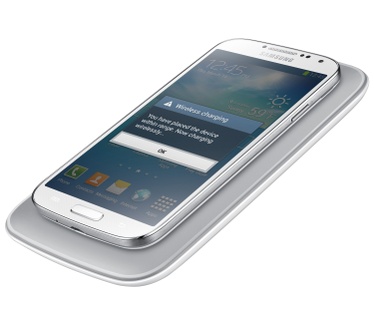 Samsung Samsung Samsung induktives Ladeset (Laadstation+Cover) for I9505 Galaxy S 4 white (Samsung)