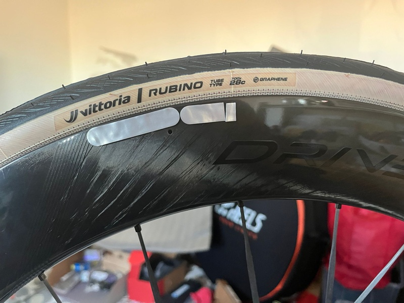 Afbeeldingslocatie: https://tweakers.net/i/iaqslEpK6GwHEf3IQZayjstp__0=/800x/filters:strip_icc():strip_exif()/f/image/dmnkiN3sBbKxVcYdu9LiOZzA.jpg?f=fotoalbum_large