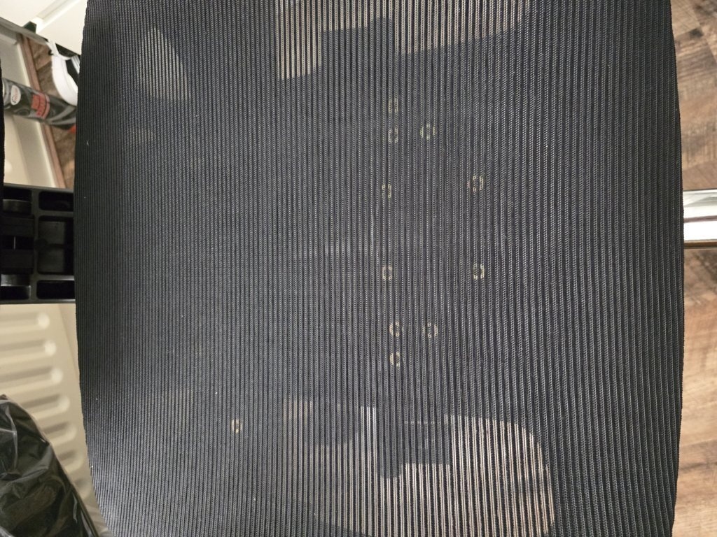 Afbeeldingslocatie: https://tweakers.net/i/icmt3h3Ufh_bXQ2npqTgrLFNGHs=/fit-in/4920x3264/filters:max_bytes(3145728):no_upscale():strip_icc():strip_exif()/f/image/pe2IBBv74kJeP3P0ikYOQwgD.jpg?f=user_large