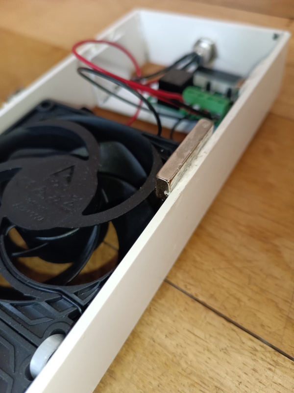 Afbeeldingslocatie: https://tweakers.net/i/ien3bhX4RrCO_dmtntg6xTnh0ww=/x800/filters:strip_icc():strip_exif()/f/image/TAgIzW4ljK0LhOglWgF5pEHU.jpg?f=fotoalbum_large