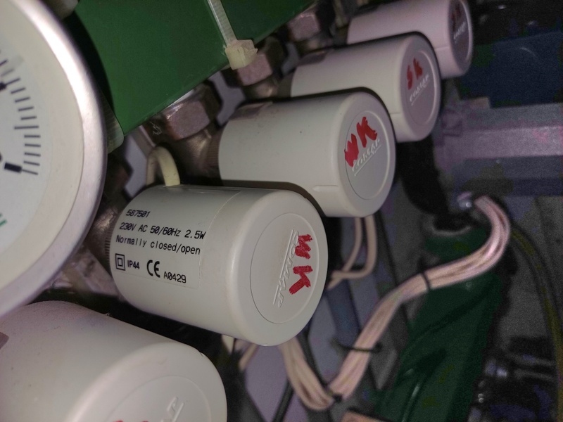 Afbeeldingslocatie: https://tweakers.net/i/ifR8aFRKZ1cRewTCWZ7RajKHqBw=/800x/filters:strip_icc():strip_exif()/f/image/q5v8YXVwvD861aX7ZZwxdKBy.jpg?f=fotoalbum_large