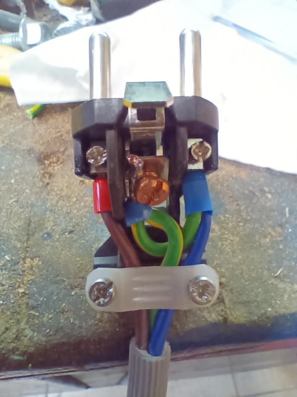 Afbeeldingslocatie: https://tweakers.net/i/igFxAMMwzeDzu7zOIlcHXYjOiMY=/x800/filters:strip_icc():strip_exif()/f/image/gBQxbI5HQfG3hdBDv5lsVUWN.jpg?f=fotoalbum_large