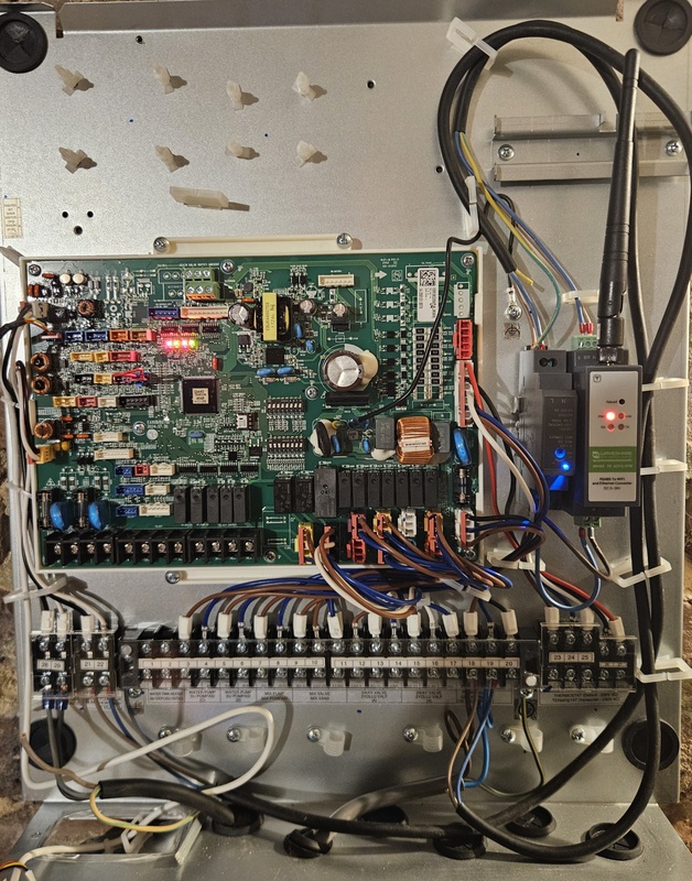 Afbeeldingslocatie: https://tweakers.net/i/ihxRy-_gxUvmJQA6TWBx4FKbWMM=/x800/filters:strip_icc():strip_exif()/f/image/9QCMmClPyfqXzQE8y68WIlXV.jpg?f=fotoalbum_large