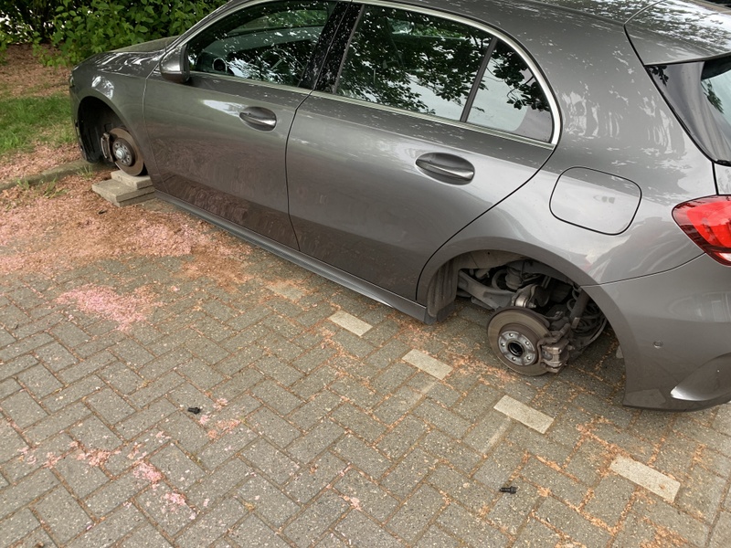 Afbeeldingslocatie: https://tweakers.net/i/iitUlw4exaIhO8pGpPdKUBJ1dOE=/800x/filters:strip_icc():strip_exif()/f/image/3SP7GSeBFgoqonVxCiRWWEGr.jpg?f=fotoalbum_large