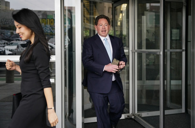 Bobby Kotick FTC Microsoft gugatan.  Sumber: Loren Elliott / Getty Images