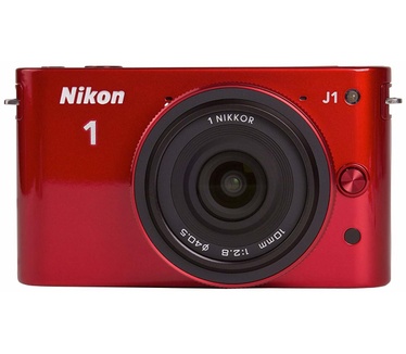 Nikon 1 J1 + 1 NIKKOR 10mm f/2.8 Rood