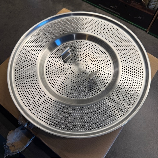 Afbeeldingslocatie: https://tweakers.net/i/iot1eXLKjfOKj4ZDRai8I7RRtdA=/fit-in/4920x3264/filters:max_bytes(3145728):no_upscale():strip_icc():strip_exif()/f/image/b3nPxd1bf2bPvvvi3b0D2N7K.jpg?f=user_large