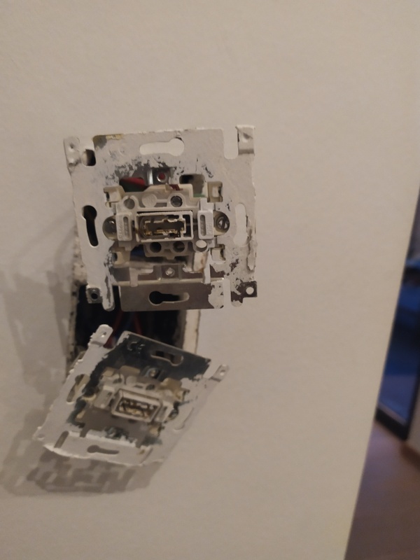 Afbeeldingslocatie: https://tweakers.net/i/irIX_Wu-dzpC3oawJq8tBbtKwDY=/x800/filters:strip_icc():strip_exif()/f/image/ZeKraVA2YT1kVktHRLj0r3wP.jpg?f=fotoalbum_large