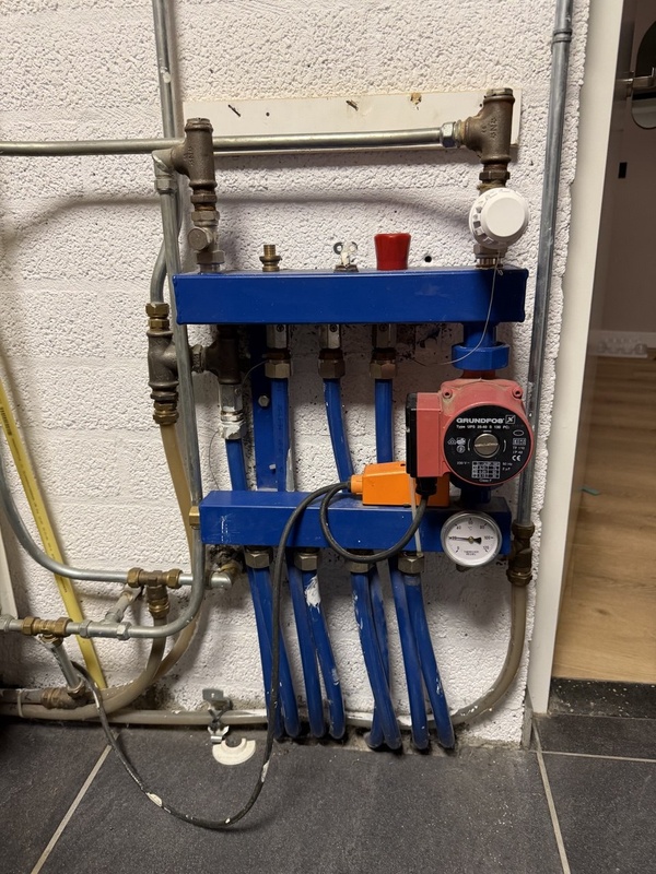 Afbeeldingslocatie: https://tweakers.net/i/itXkSbbaVQ4ObZ45Fw9ifV4xcqE=/x800/filters:strip_icc():strip_exif()/f/image/ssYUyAhbdh7H62IX8U0Ohnuy.jpg?f=fotoalbum_large