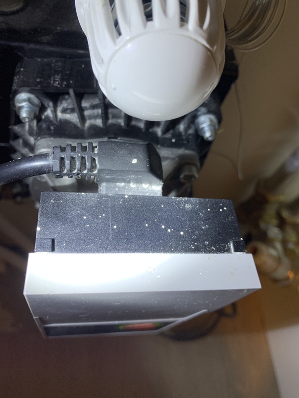 Afbeeldingslocatie: https://tweakers.net/i/iwMVwaKXDaIiKW5LpDYpmEAHFJI=/x800/filters:strip_icc():strip_exif()/f/image/NQ6tZLLD8g3OxCpsgcXDZaXJ.jpg?f=fotoalbum_large