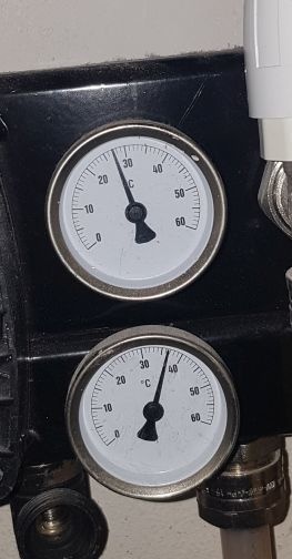 Afbeeldingslocatie: https://tweakers.net/i/j1SxNixnT44G_IwXglDXeZLlN8U=/full-fit-in/4920x3264/filters:max_bytes(3145728):no_upscale():strip_icc():fill(white):strip_exif()/f/image/d2f3NYjhrMJzx8HnjKpY2zaM.jpg?f=user_large