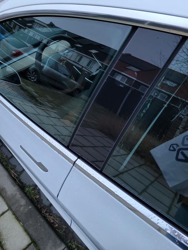 Afbeeldingslocatie: https://tweakers.net/i/j4-vvuG_nCJrHvlbPniIxOpDwq4=/x800/filters:strip_icc():strip_exif()/f/image/iyXokRxxakdMO8lCqa0sn4W0.jpg?f=fotoalbum_large